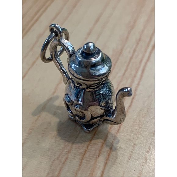 .925 Vintage Victorian Coffee Pot Sterling Silver Jewelry Charm - Picture 5 of 7